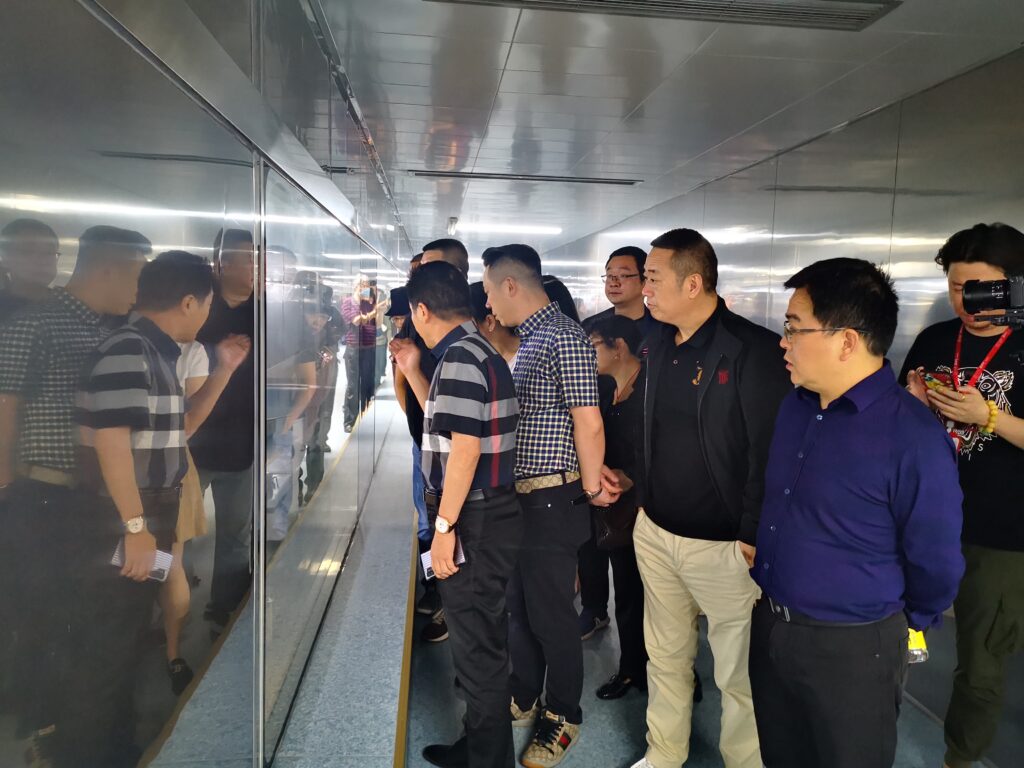 参观车间