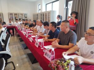 会场后排
