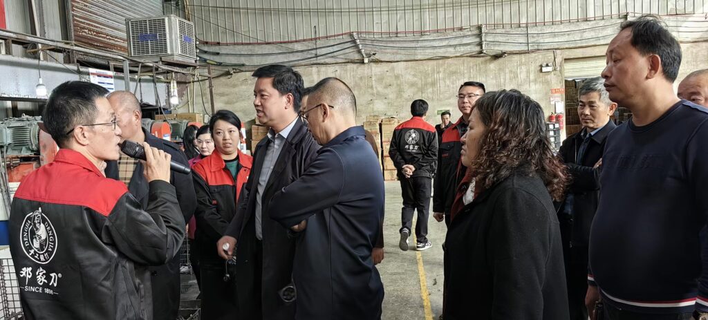 邓总介绍