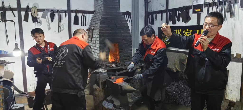锻打