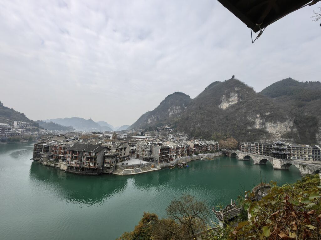 全貌